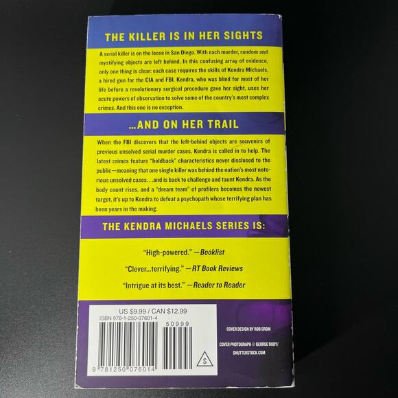 Look Behind You: A Novel (Kendra Michaels, 5) - Picture 2 of 6